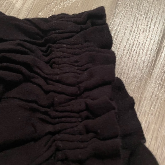 Black off the shoulder loose top - Picture 4 of 6